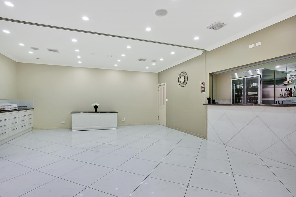 Bushman'S Motor Inn Parkes Bagian luar foto
